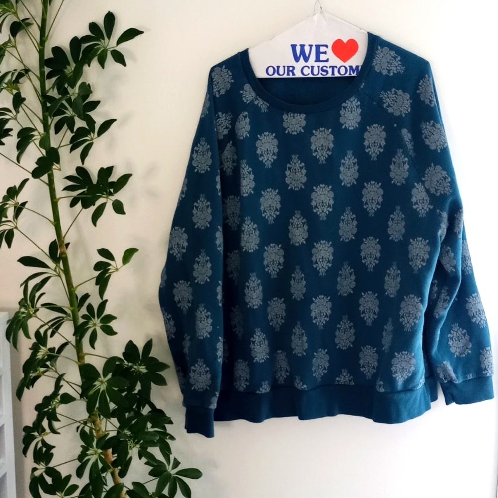 George Sweater